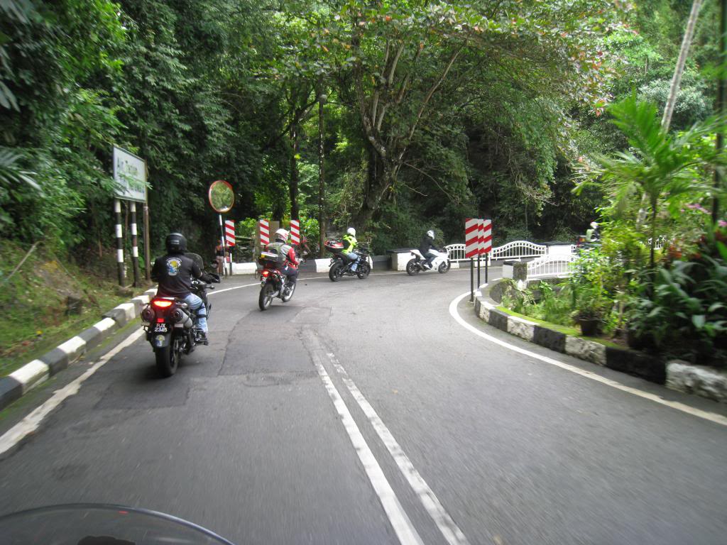 013_zps8821f03a.jpg