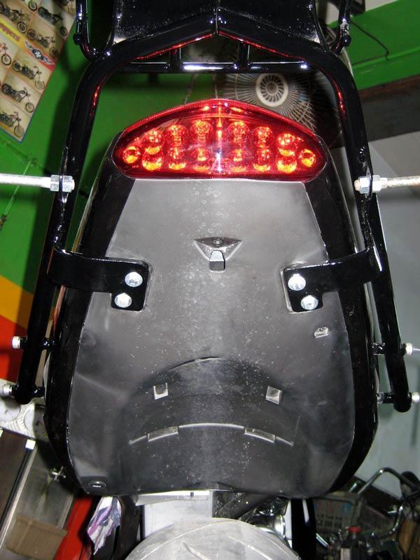 020509GiviInstall1Sm.jpg