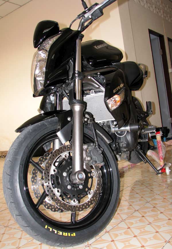 040709ER6n2Sm.jpg