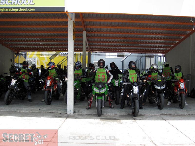 060610TrackDay1Sm.jpg