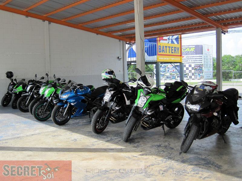 060610TrackDayBikesSm.jpg