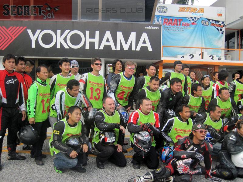 060610TrackDayGroupPicSSR.jpg