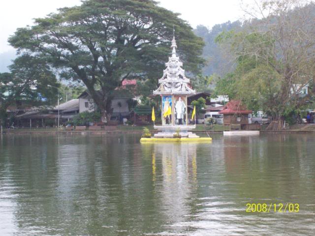 100_1921.jpg