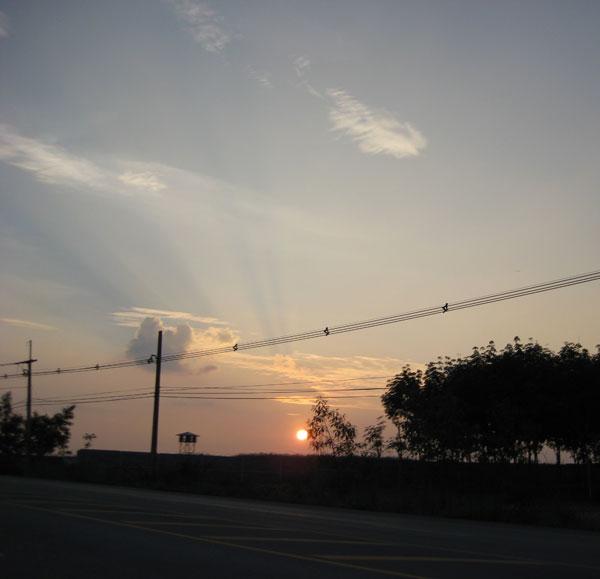 1012SunsetSm.jpg