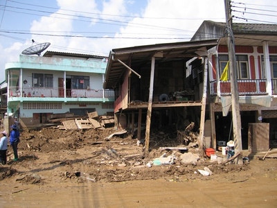 102545075-S.jpg