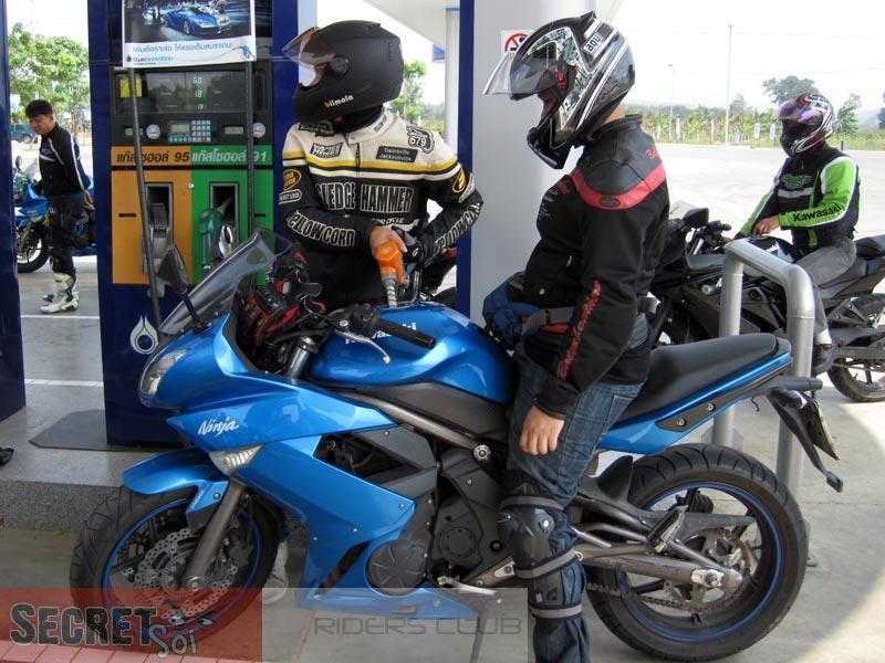 110710KawaGasStopSSR.jpg