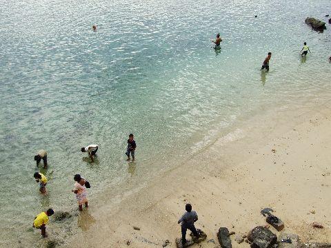 119%20Galle%20Beach.jpg