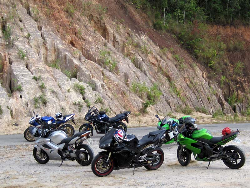 1205Bikes7Sm.jpg