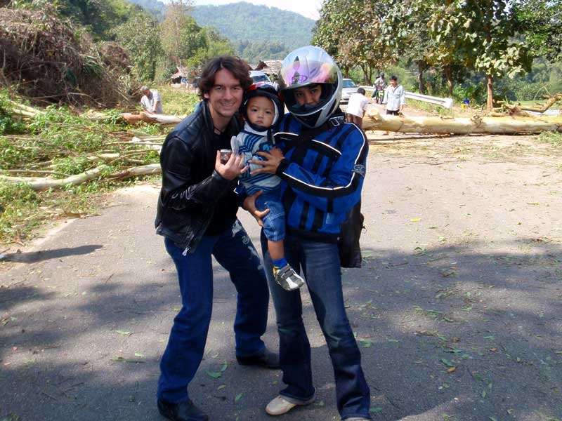 120608SaMoengFmlySm.jpg