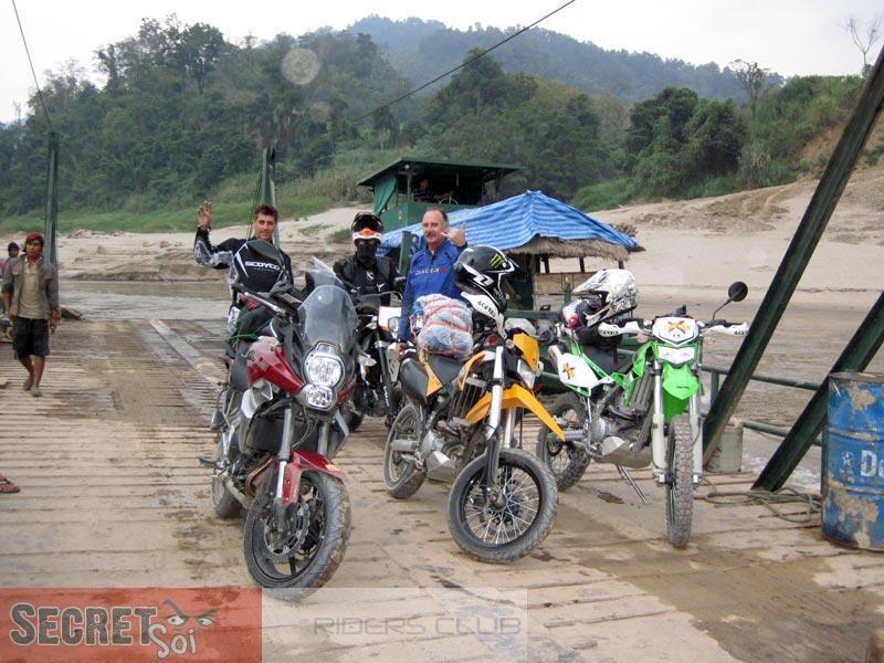 121010MekongCrossing4SSR.jpg