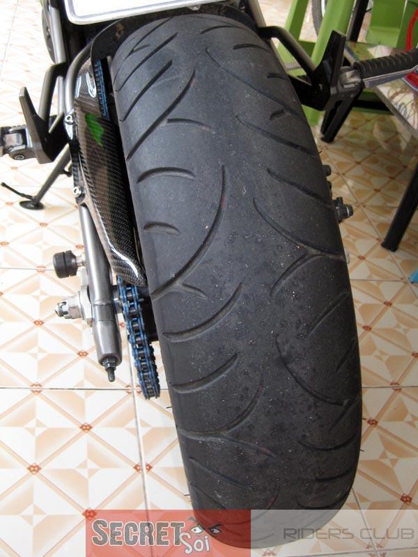 13000kmBattlaxBt021aSSR.jpg