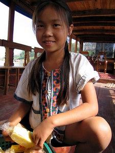 131506960-S.jpg
