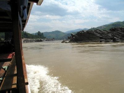 131506972-S.jpg