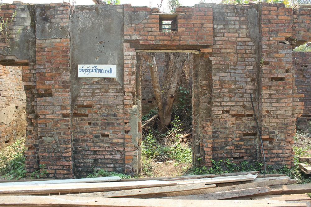 140303-HOE-Carnot-quarters-of-prisoners-cell.jpg