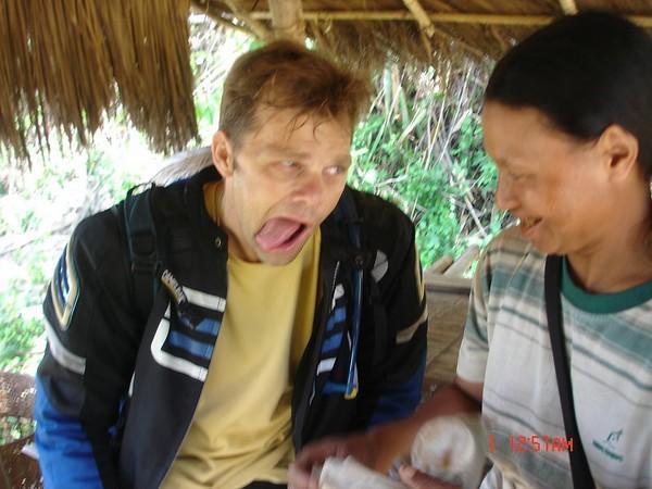149339370-M.jpg