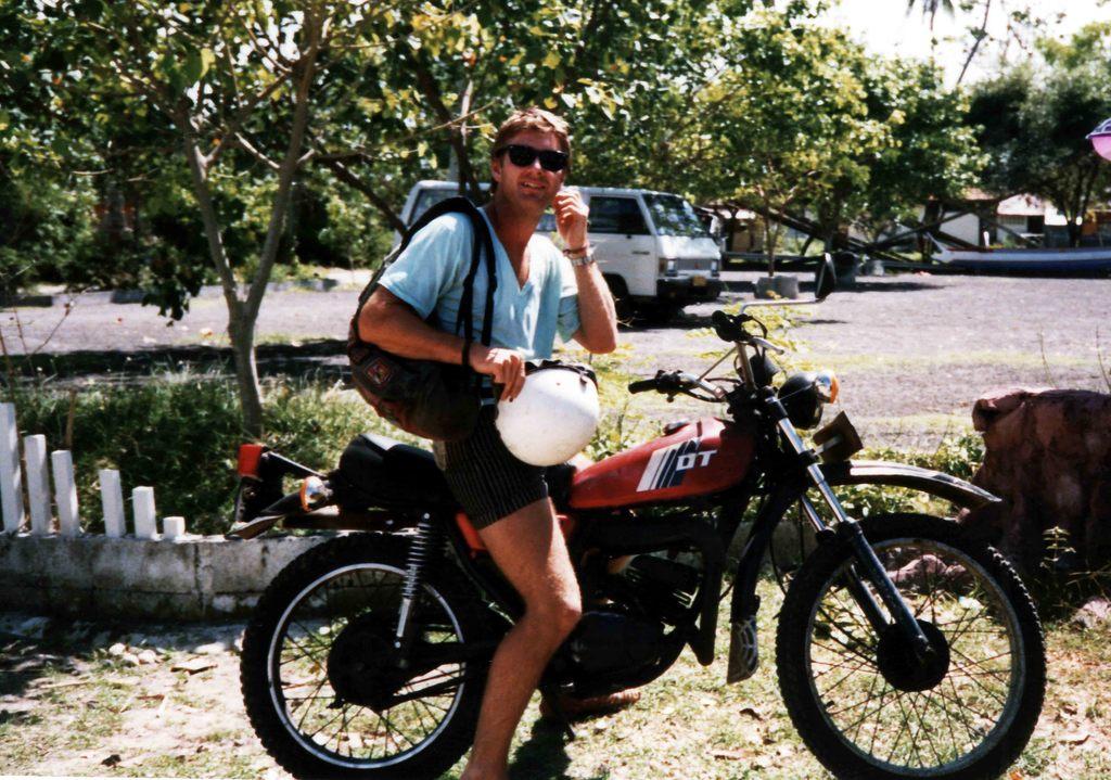 1989%20Indonesia%201981%20Yamaha%20DT175_zpsixfctvti.jpg