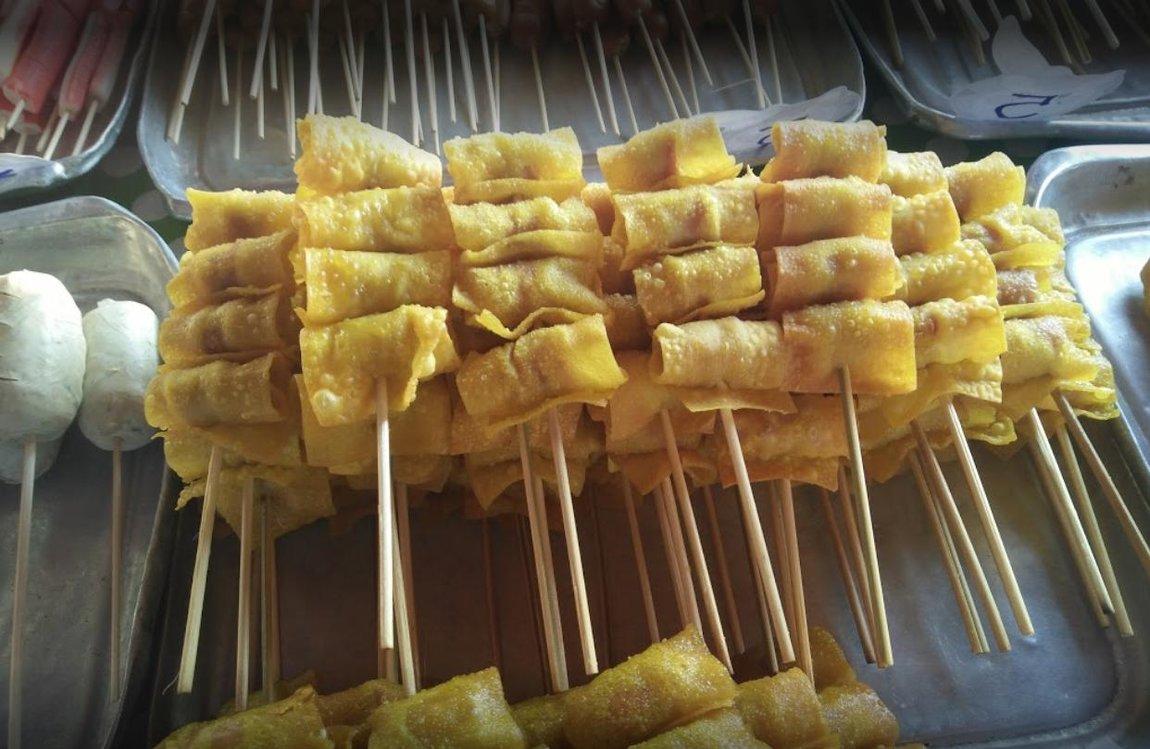 1b-fried-snacks-food-night-market.jpg