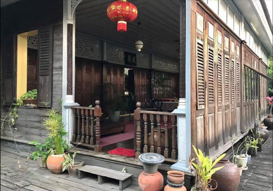 2-old-house-trok-ban-chin.jpg