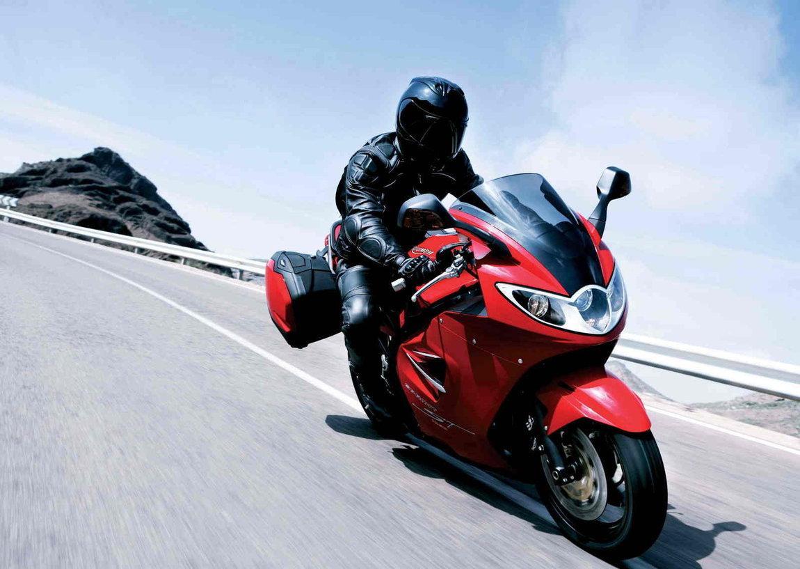 2007-triumph-sprint-st_1600x0w.jpg