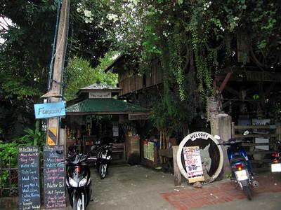 225196309-S.jpg