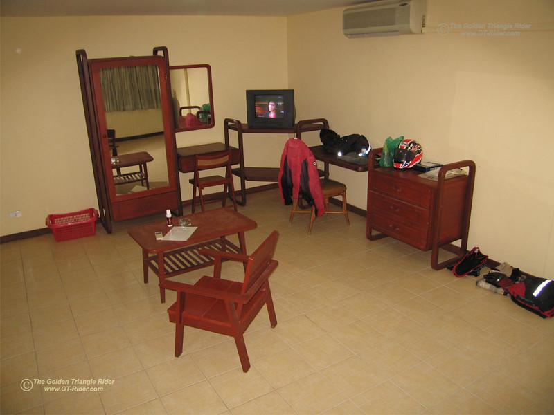 250325192-L.jpg