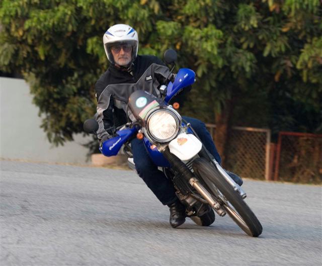 250trackb.jpg
