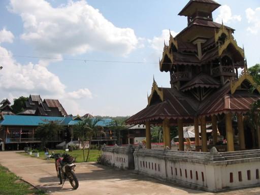 25563133-M.jpg