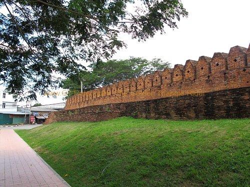 257778=15638-nan-city-wall-003.jpg