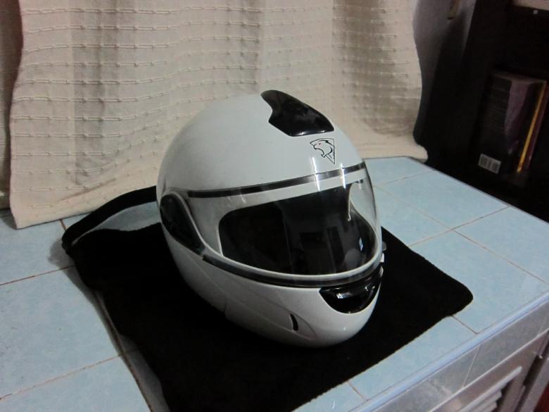 264362=579-Helmet02.jpg