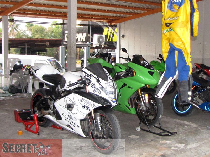 265045=954-Feb6TrackDayaSSR.jpg