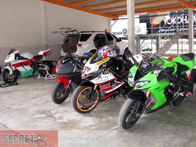 265045=956-Feb6TrackDaycSSR.jpg