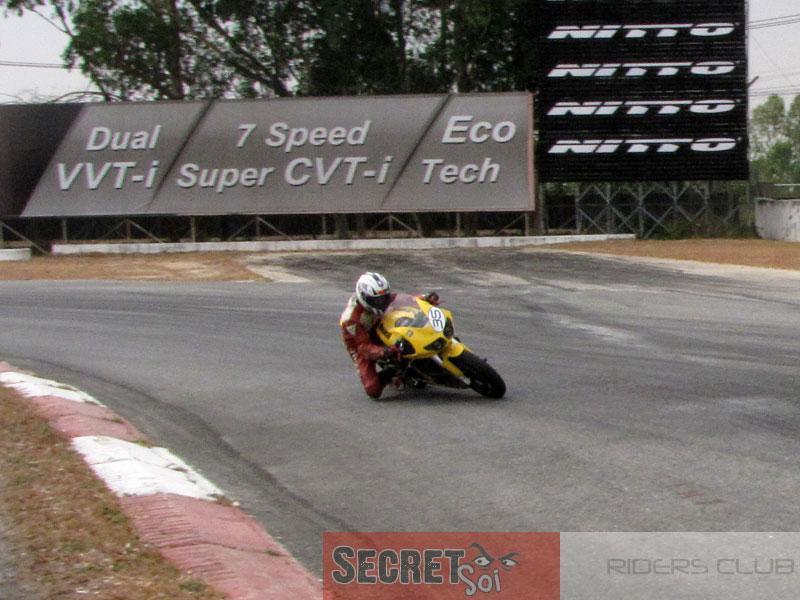 265045=962-Feb6TrackDayBuell1SSR.jpg