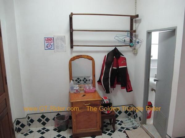 265833=1560-img_3974.jpg