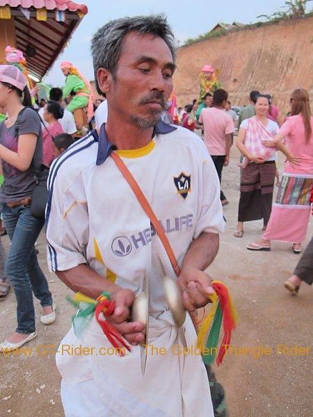 266992=2480-poi-sang-long-thoed-thai-2011_067.jpg