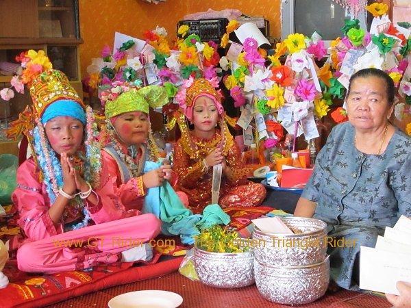 266993=2505-poi-sang-long-thoed-thai-2011_048.jpg