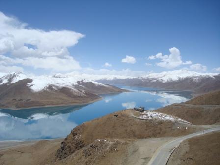 270341=4661-12%20-%20Desert%20snow%20and%20turquoise%20lake-s.jpg