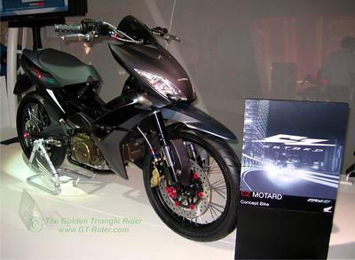 272301151_82rxm-S.jpg
