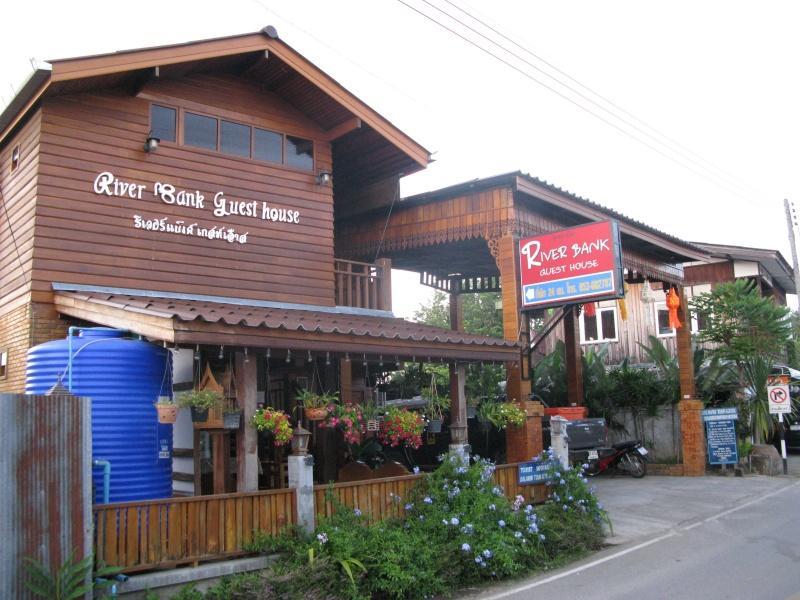 272937=5822-River%20bank.jpg