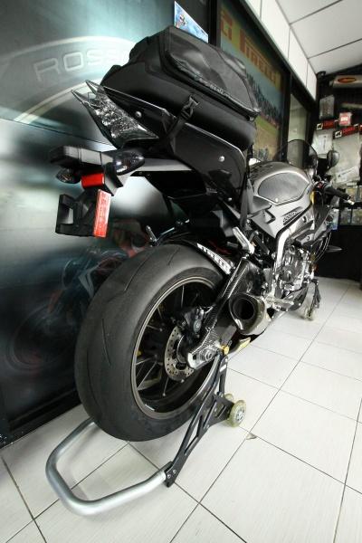 274838=7706-S1000RR03.jpg