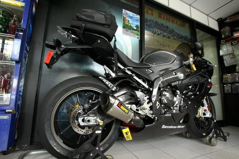 274838=7708-S1000RR02.jpg