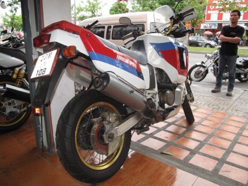 275521=8093-AfricaTwin_750cc.jpg
