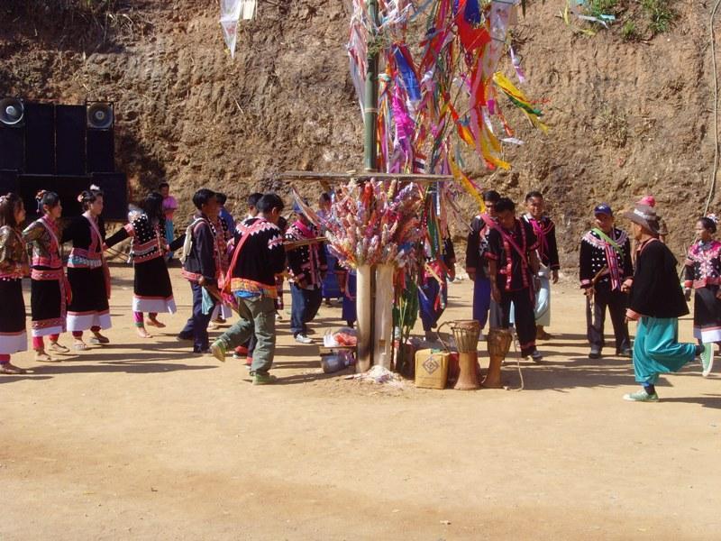 275776=8220-Lahu%20New%20Year%202012%2016.jpg