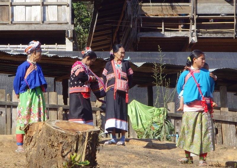 275776=8224-Lahu%20New%20Year%202012%204.jpg