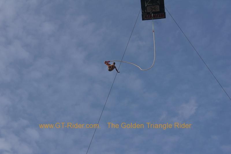 276051=8351-jasonbungyjump02.jpg