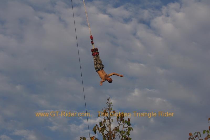 276051=8354-jasonbungyjump06.jpg