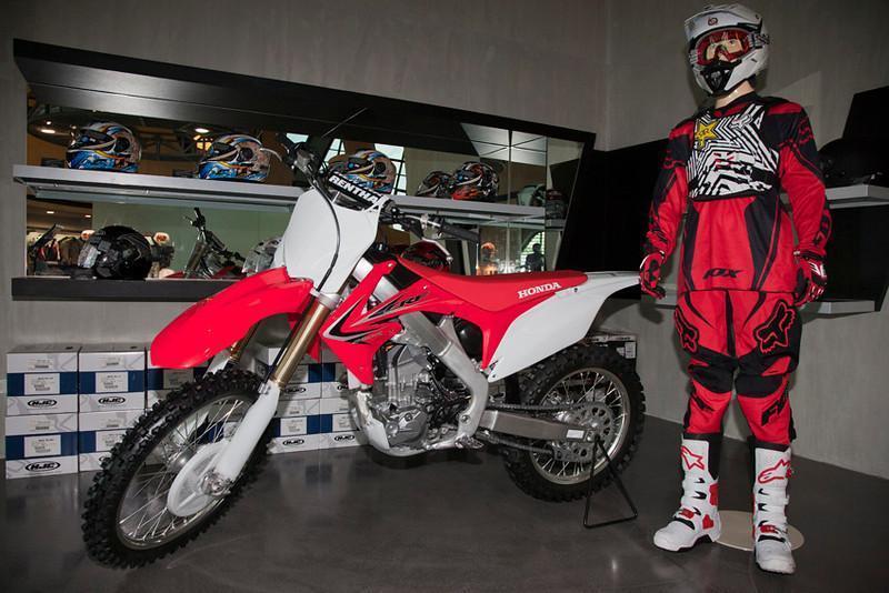 279065=10629-CRF-2-L.jpg