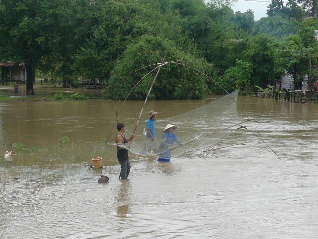 280559=11406-Thahek%20Fishing.jpg