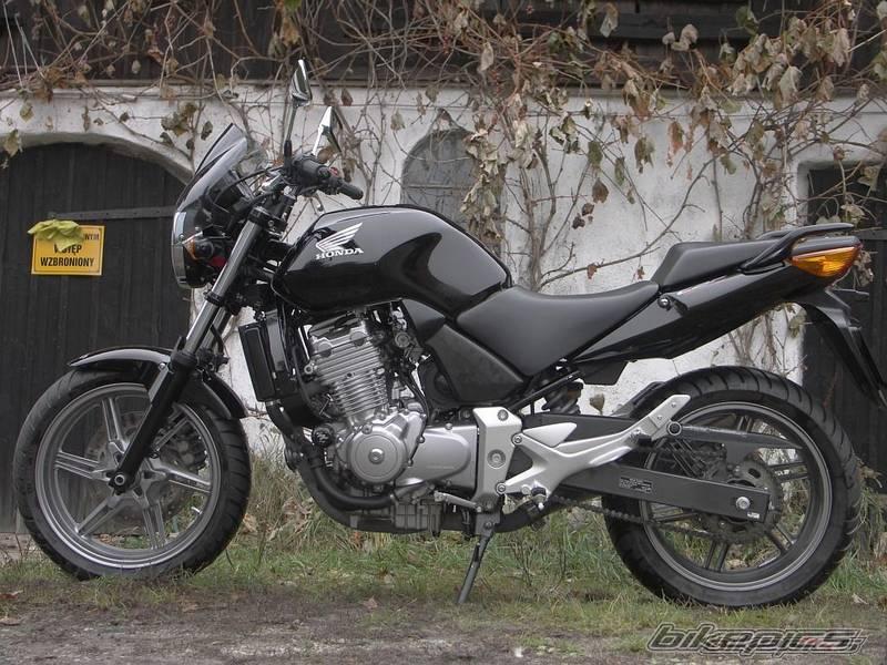280820=11539-2007CBF500.jpg