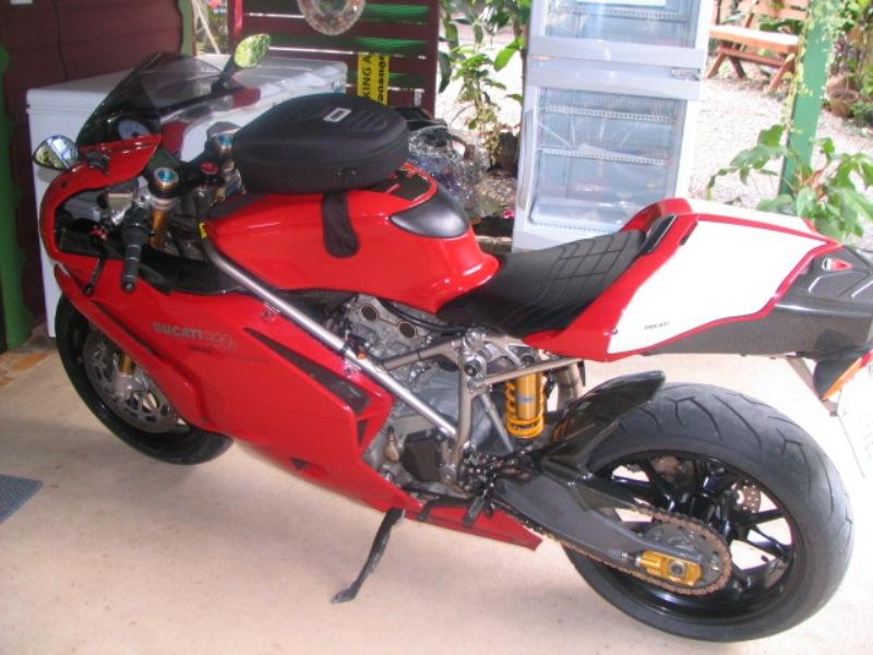 280927=11559-Ducati%20Guy%20002.jpg
