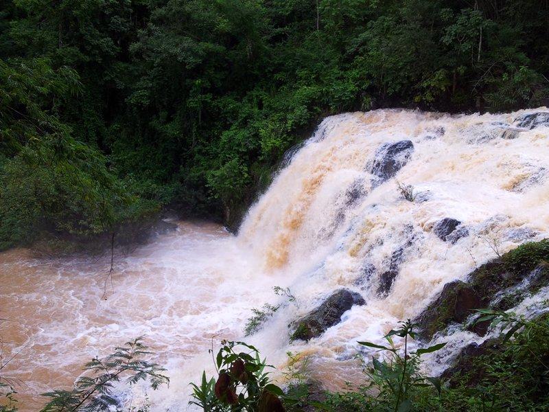 281179=11662-Pa%20lat%20waterfall%204.jpg